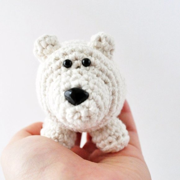Polar Bear Crochet Kit - Picture 2 of 9